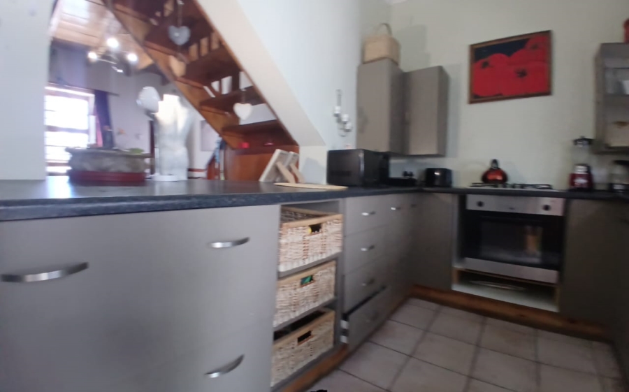 2 Bedroom Property for Sale in Mossel Bay Central Western Cape